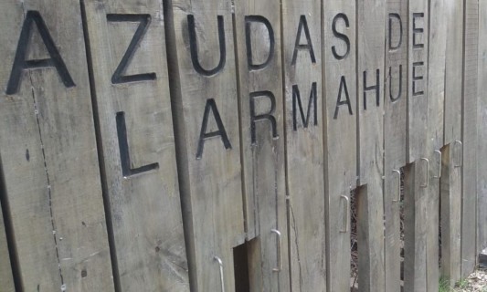Azudas de Larmahue: Monumento Nacional a orillas del camino